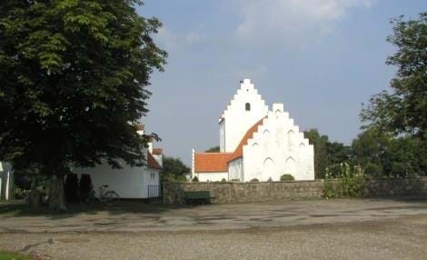 billede af Bogø Kirke - nærvirkning